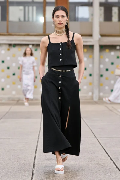 Look 54